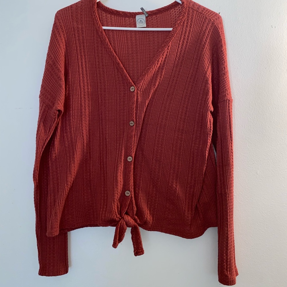 Long sleeve front tie top